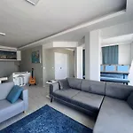 ヴィラ Of House *